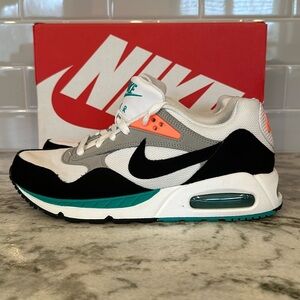 ❤️ Women’s Nike Air Max Sneakers - White, Black, New Green Sz 8.5